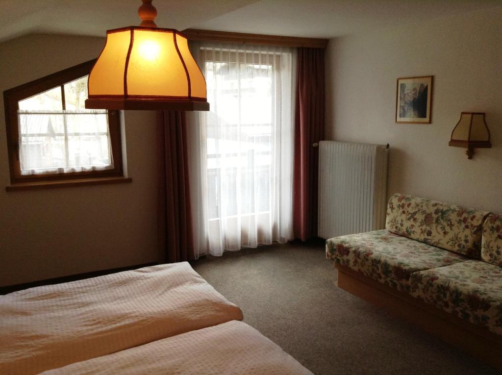 Landhaus Griesser Kaprun Room photo